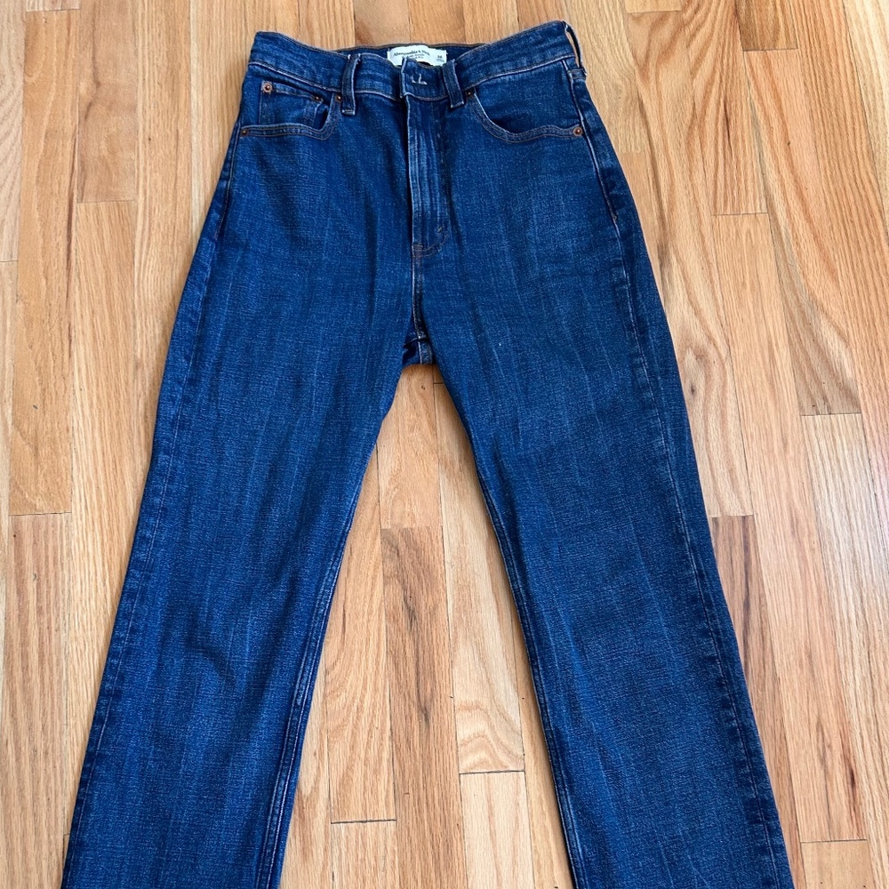 Ultra High Rise Ankle Straight Jean (Signature Stretch)
